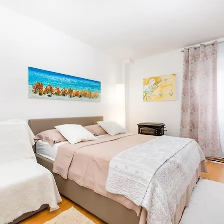 Apartment Anton Punat