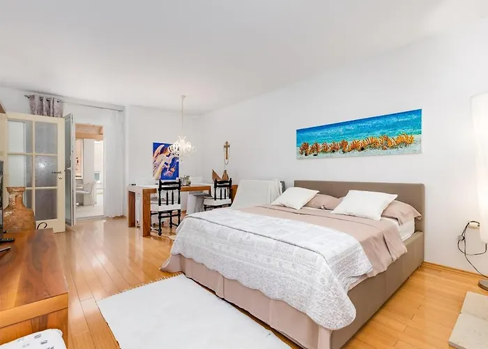 Anton 아파트 푸나트